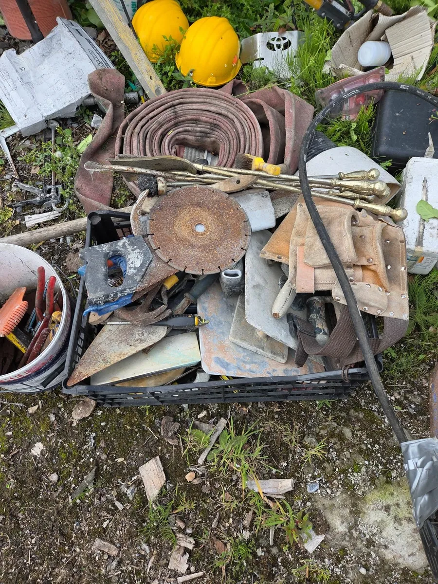 Selection of equipment - Image 1