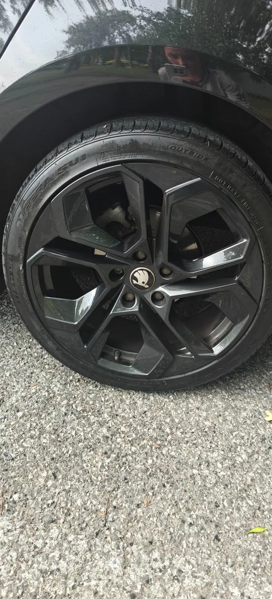 NEW ALLOYS  NEW TIMING BELT _ Black Skoda Octavia - Image 3