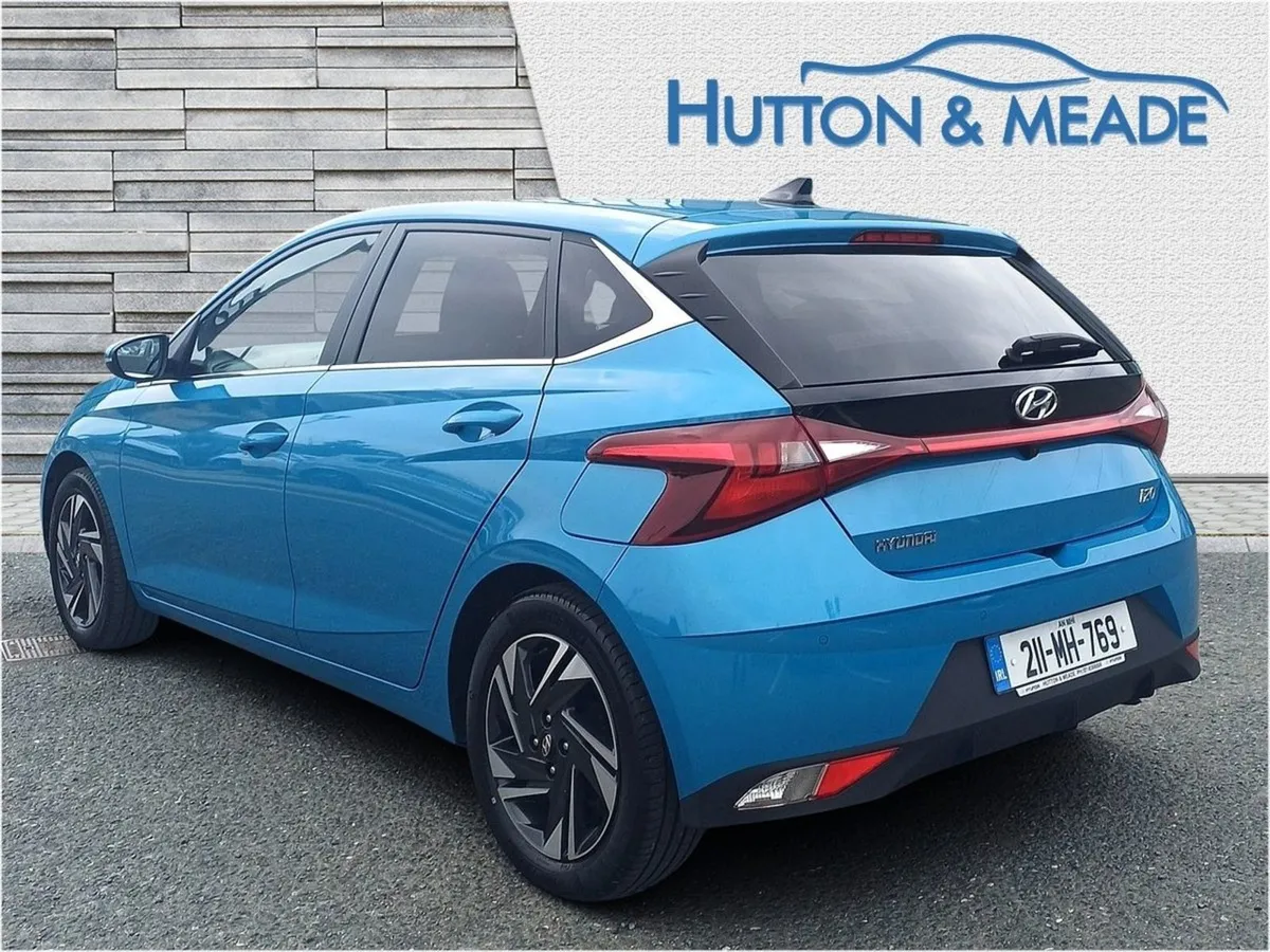 Hyundai i20 Delux Plus 1.2 Petrol 5dr - Image 3