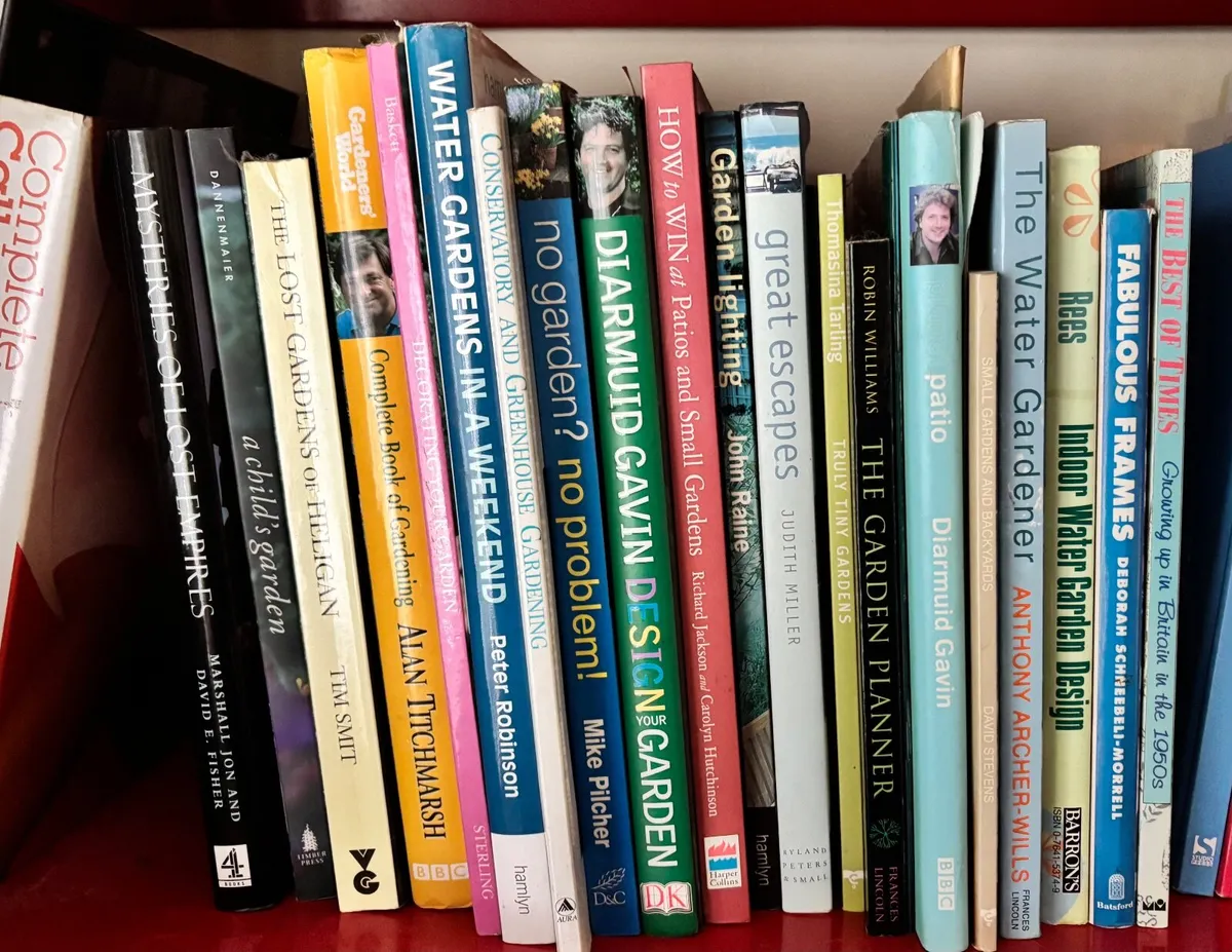 Books - Image 4