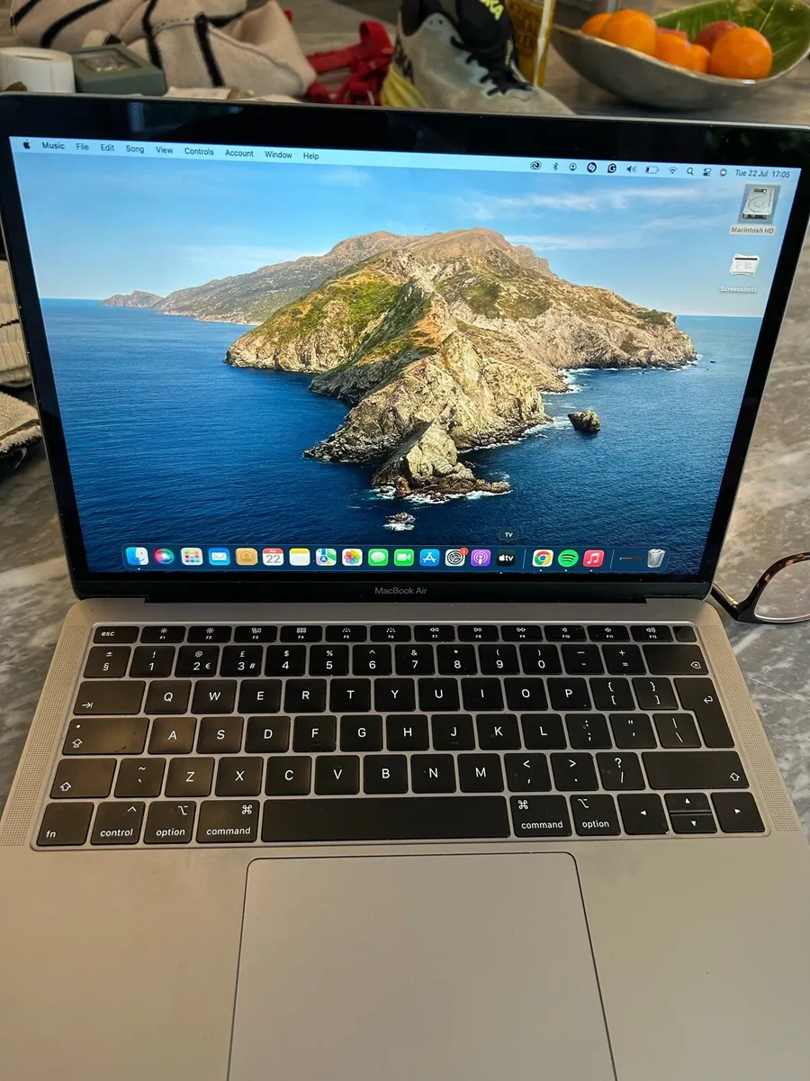 MacBook Air 2019 - Image 1