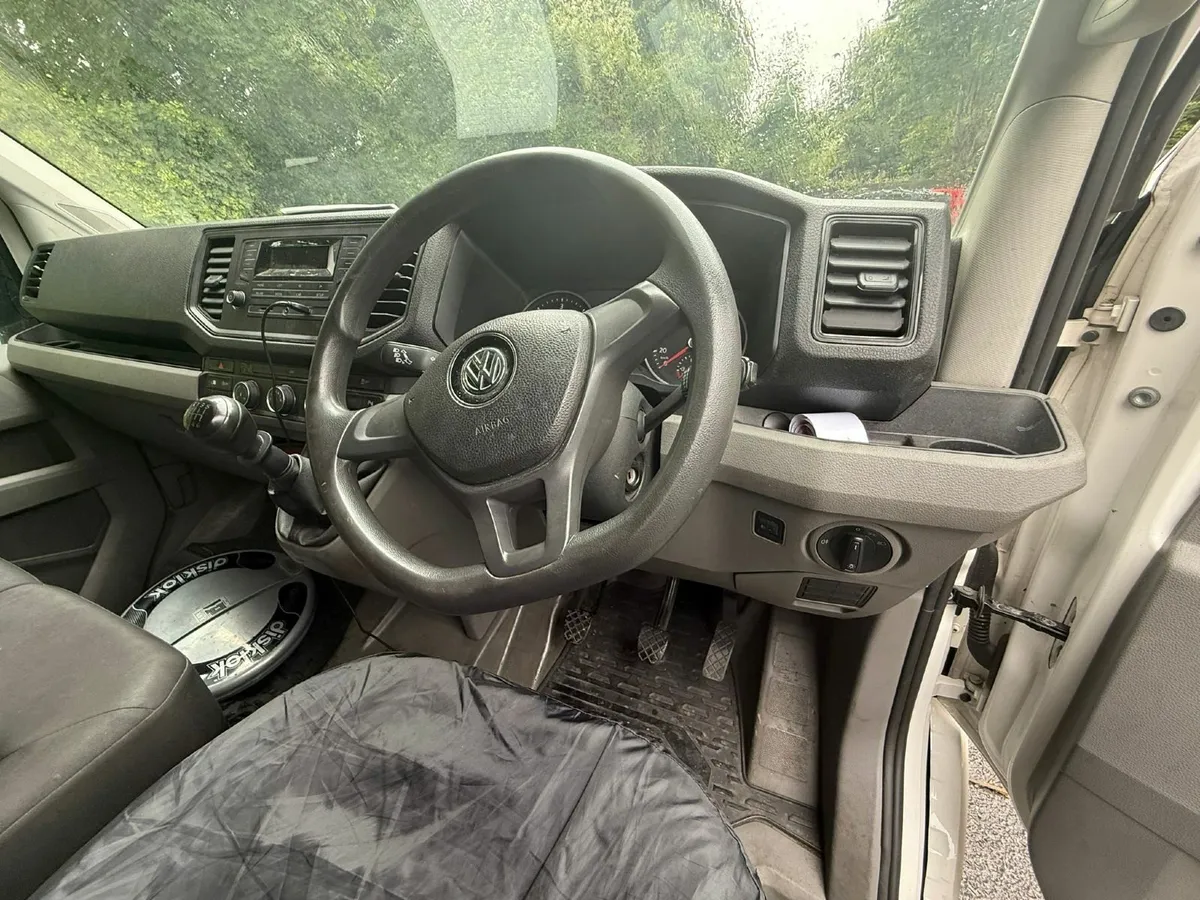 Volkswagen Crafter 2019 - Image 2
