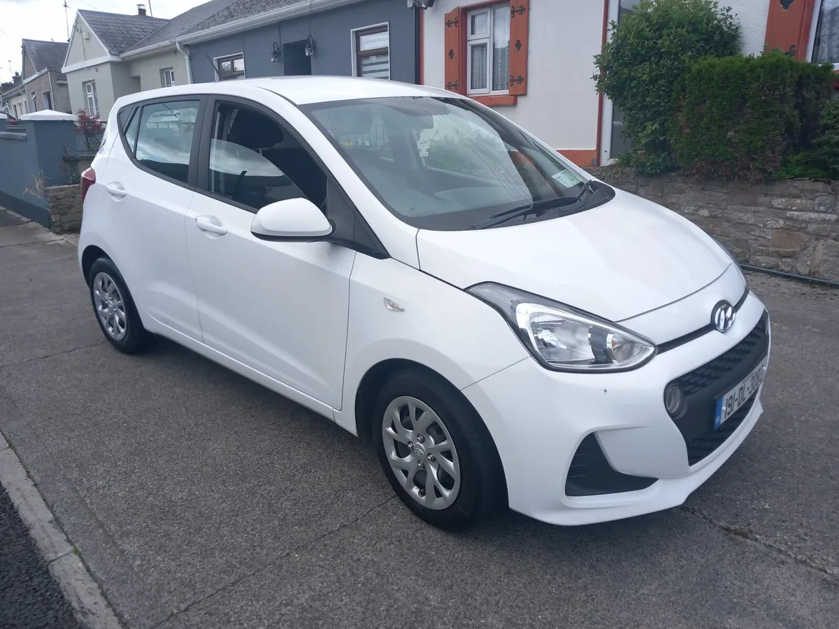 2019 Hyundai i10 classic - Image 3