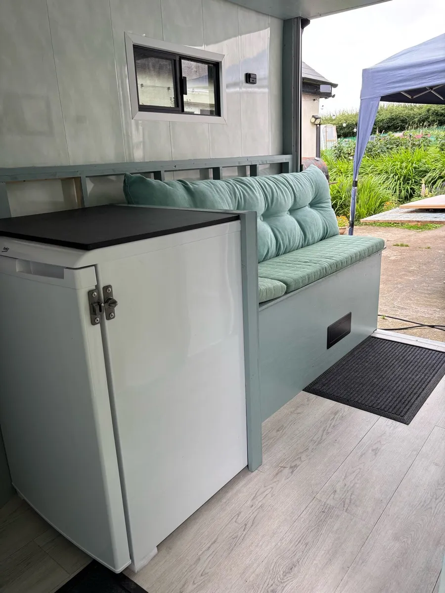 2 berth small caravan conversion - Image 4