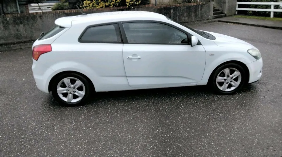 Kia Pro Ceed 1.6crdi 2 dr - Image 1
