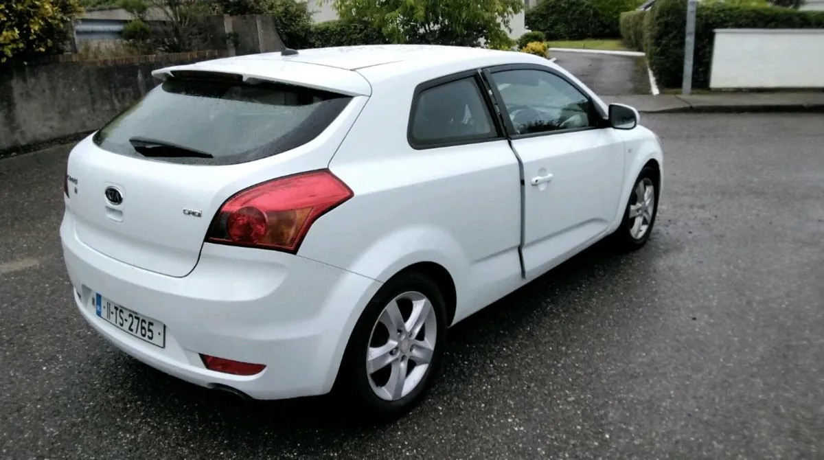 Kia Pro Ceed 1.6crdi 2 dr - Image 2