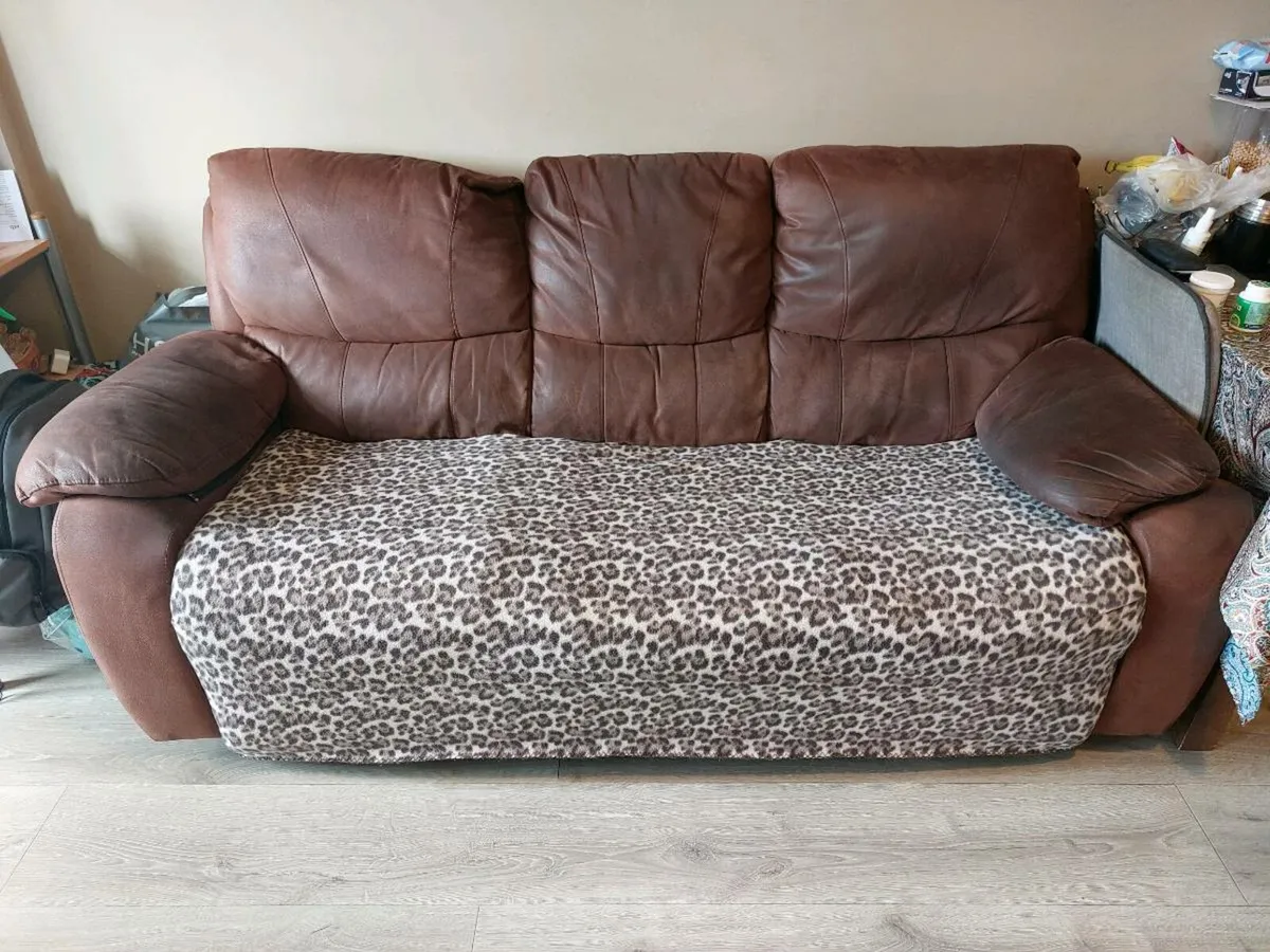 3 Seater Couch Recliner - Image 1