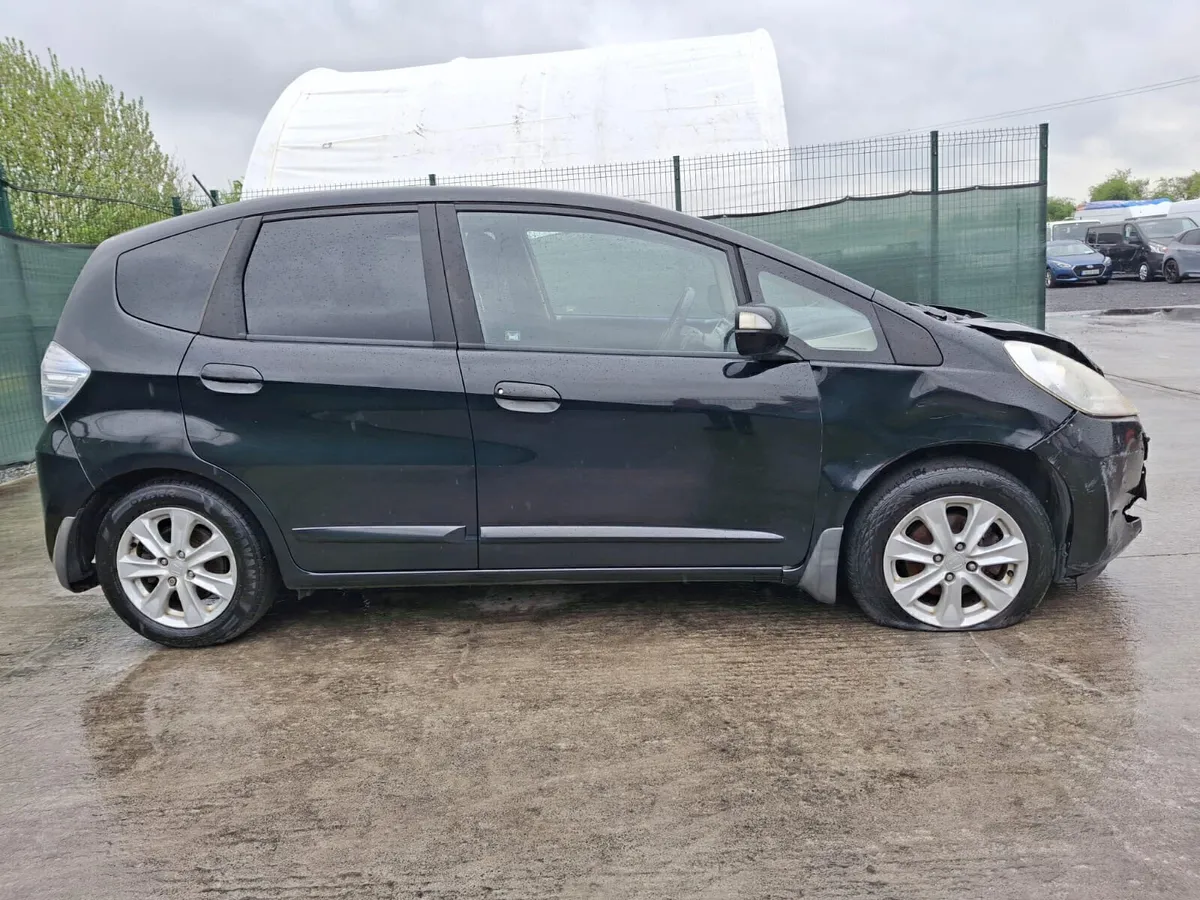 2012 Honda Jazz Hybrid Automatic - Image 3