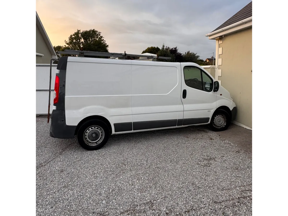 Opel Vivaro 2900 CDTI LWB 5DR - Image 4