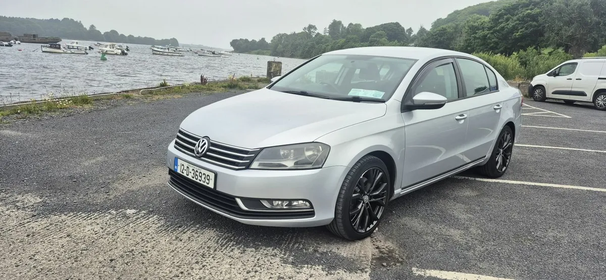 Volkswagen Passat 2012 - Image 1