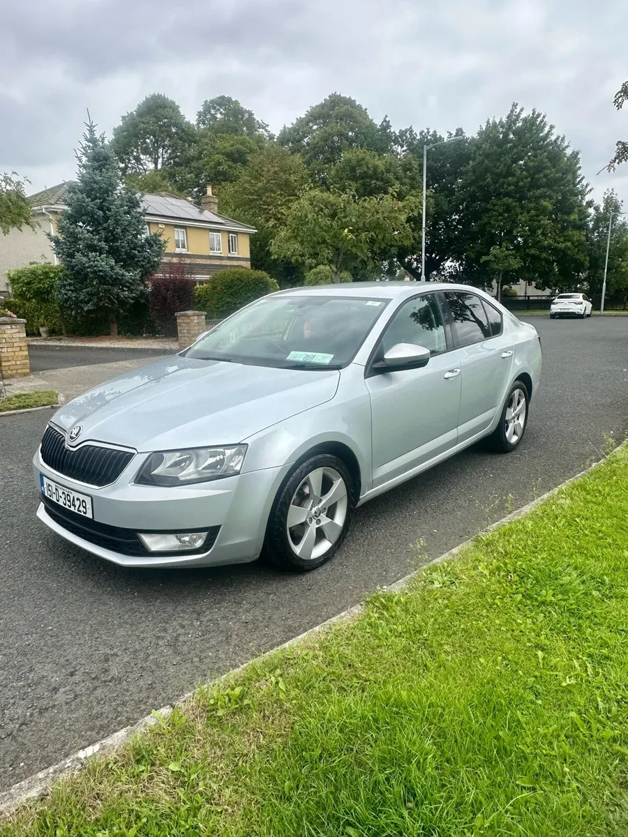 2015 Skoda Octavia 1.6 tdi 5 speed manual - Image 1