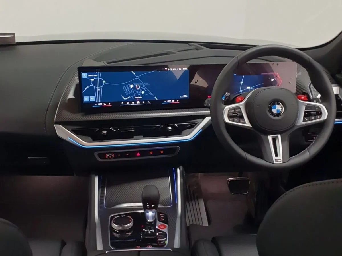 BMW XM XM 50e - Image 4