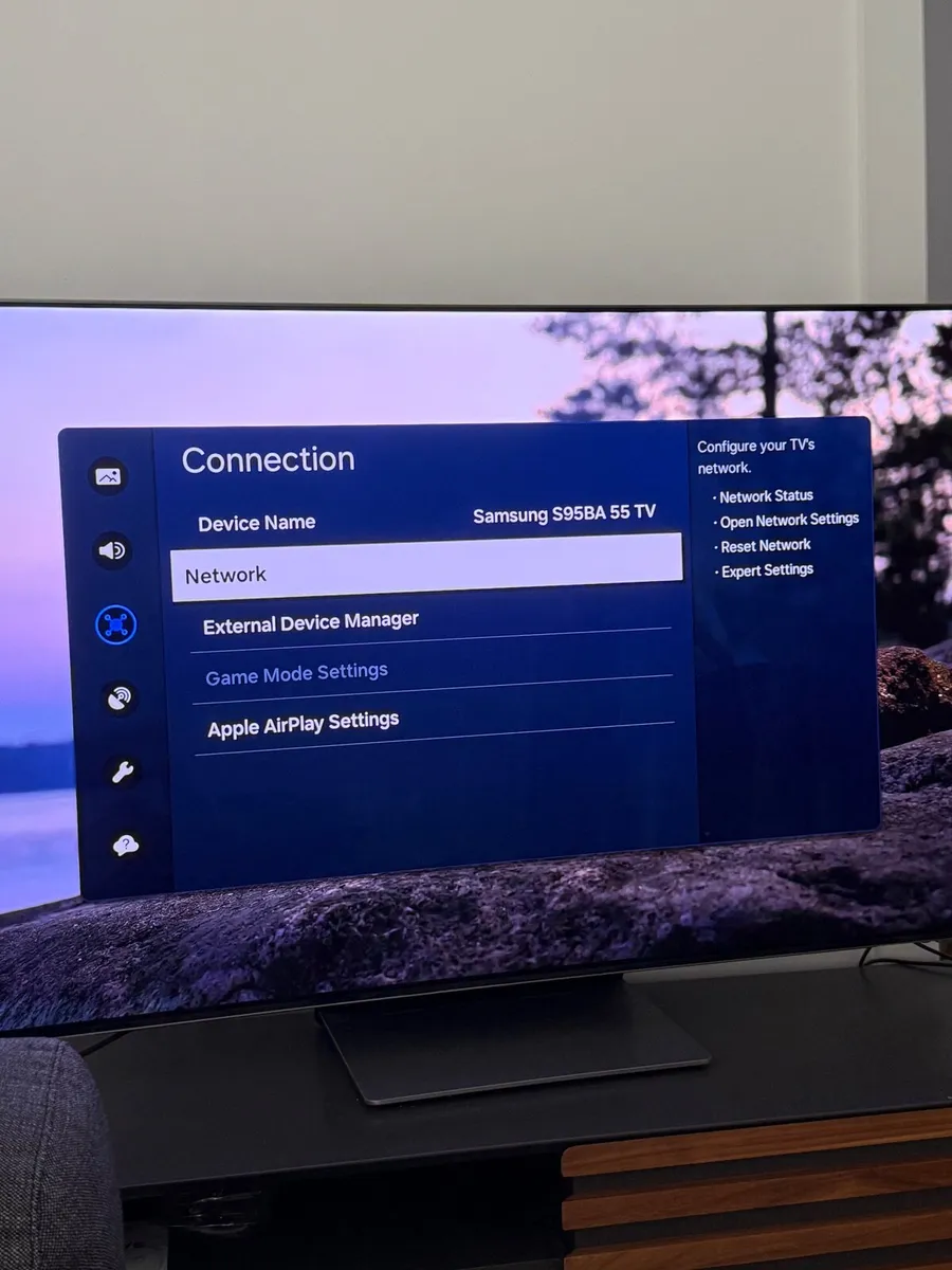 Samsung S95BA 55 TV - Image 2