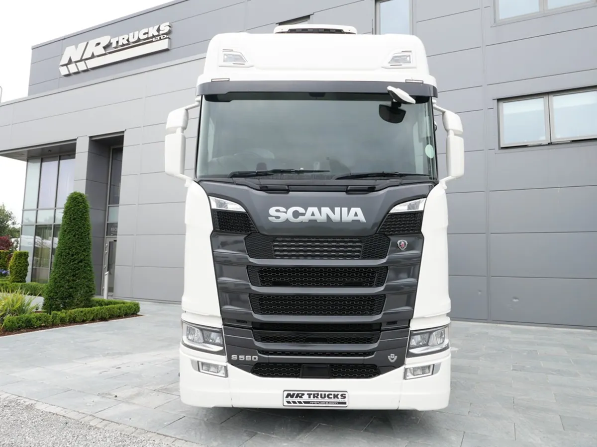 Scania S650 N/G Highline 6x2 Tag Axle Auto Gearbox - Image 2