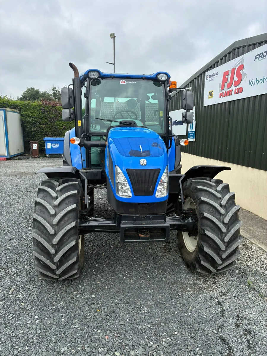 New Holland TD5.105 Tractor - Image 2