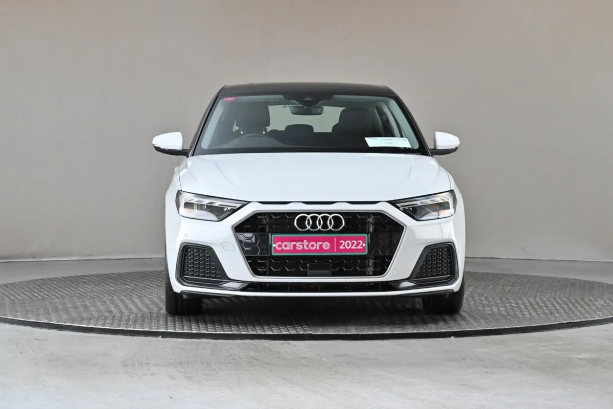 Audi A1 1.0 Tfsi S-tronic - Image 2