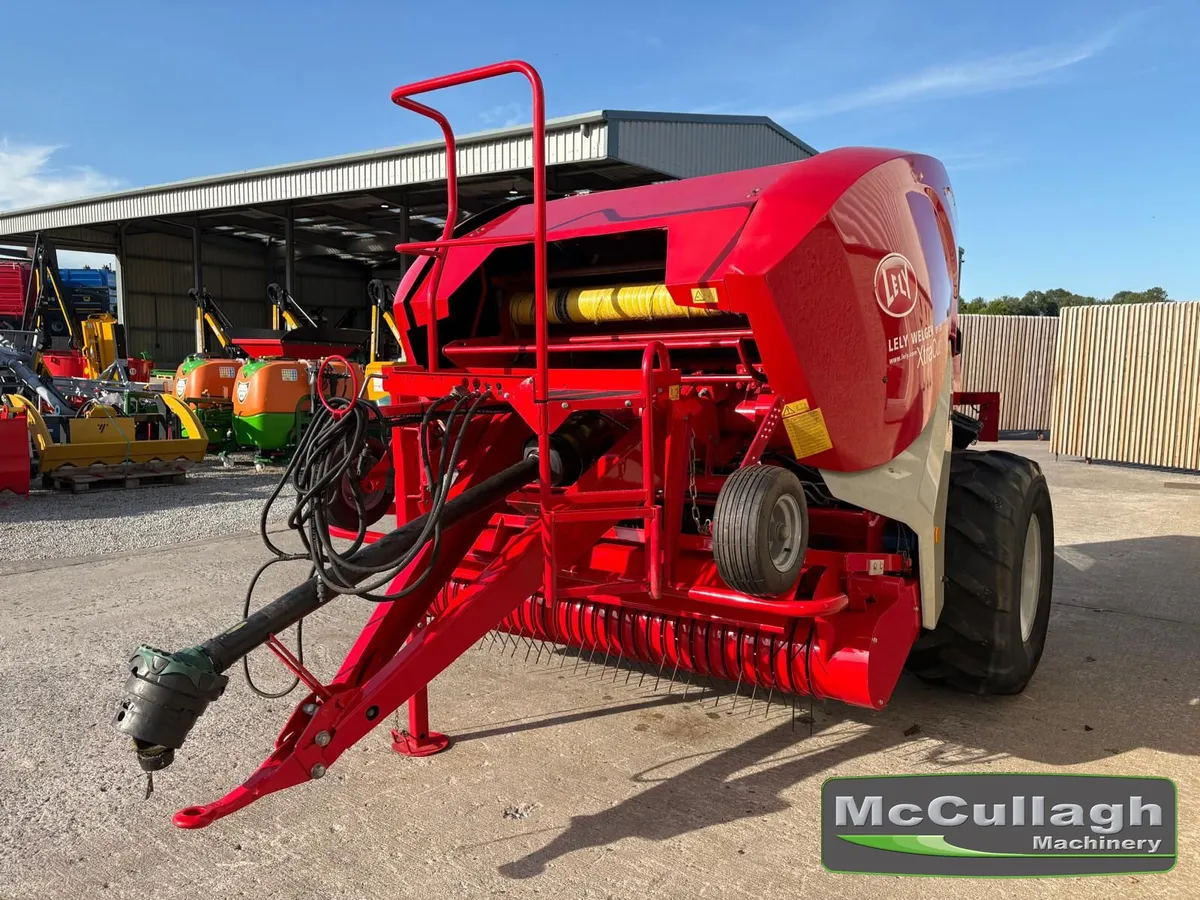 2013 Lely 245 17 Knife Xtracut Round Baler - Image 4