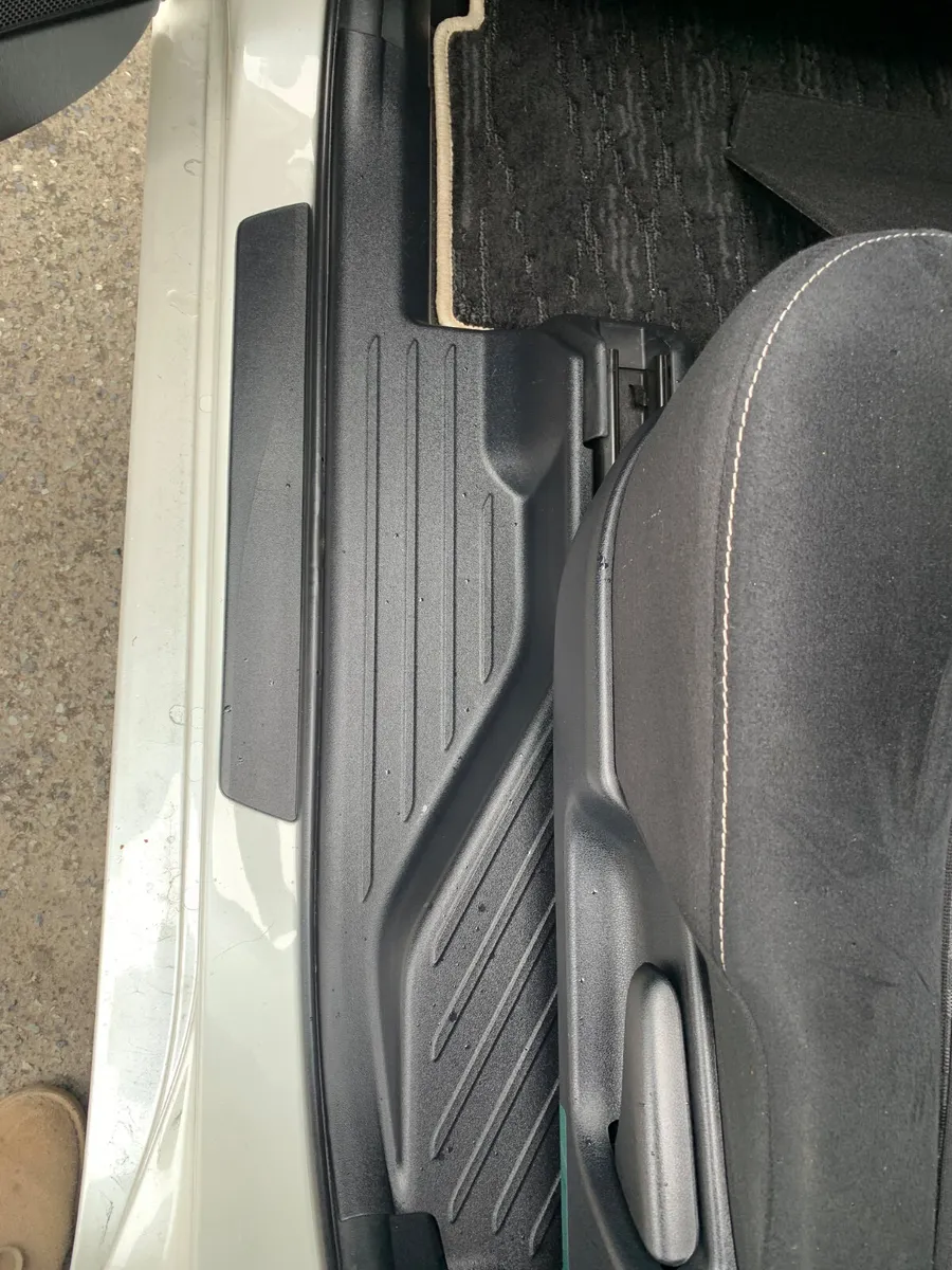 Toyota Prius 2018 - Image 1