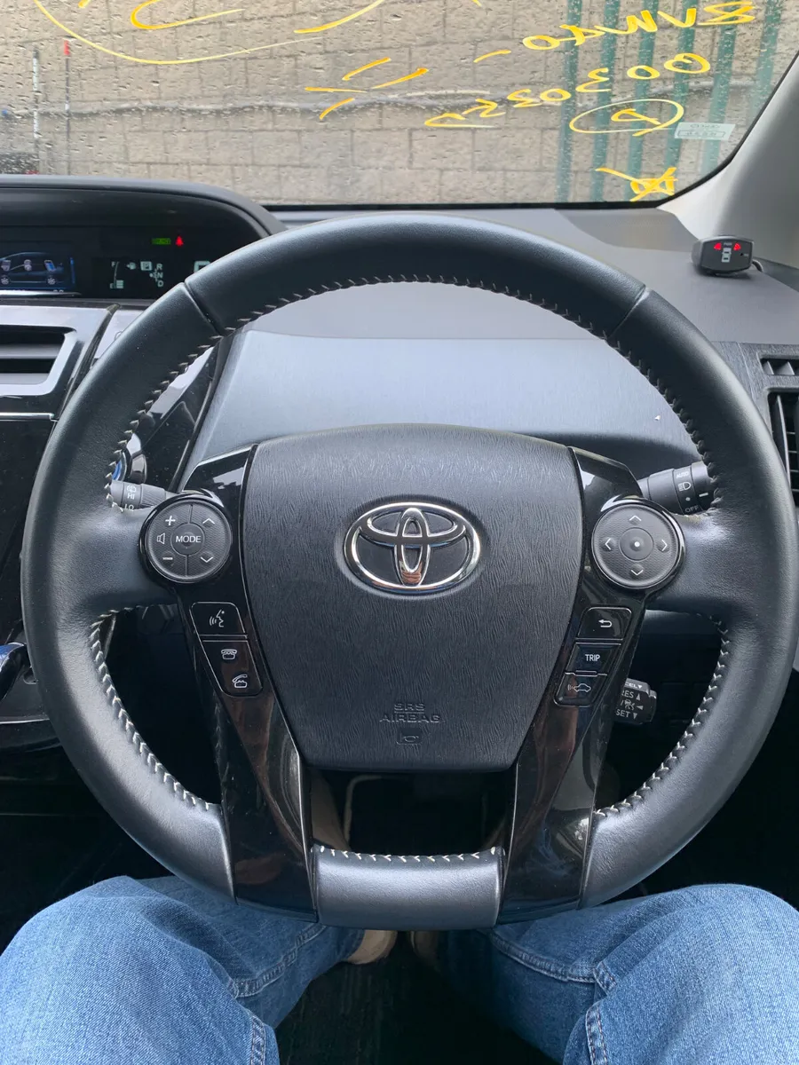 Toyota Prius 2018 - Image 4