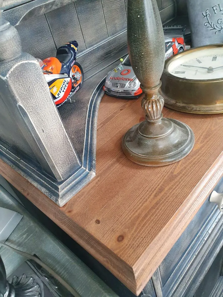 Vintage solid wood dresser - Image 3