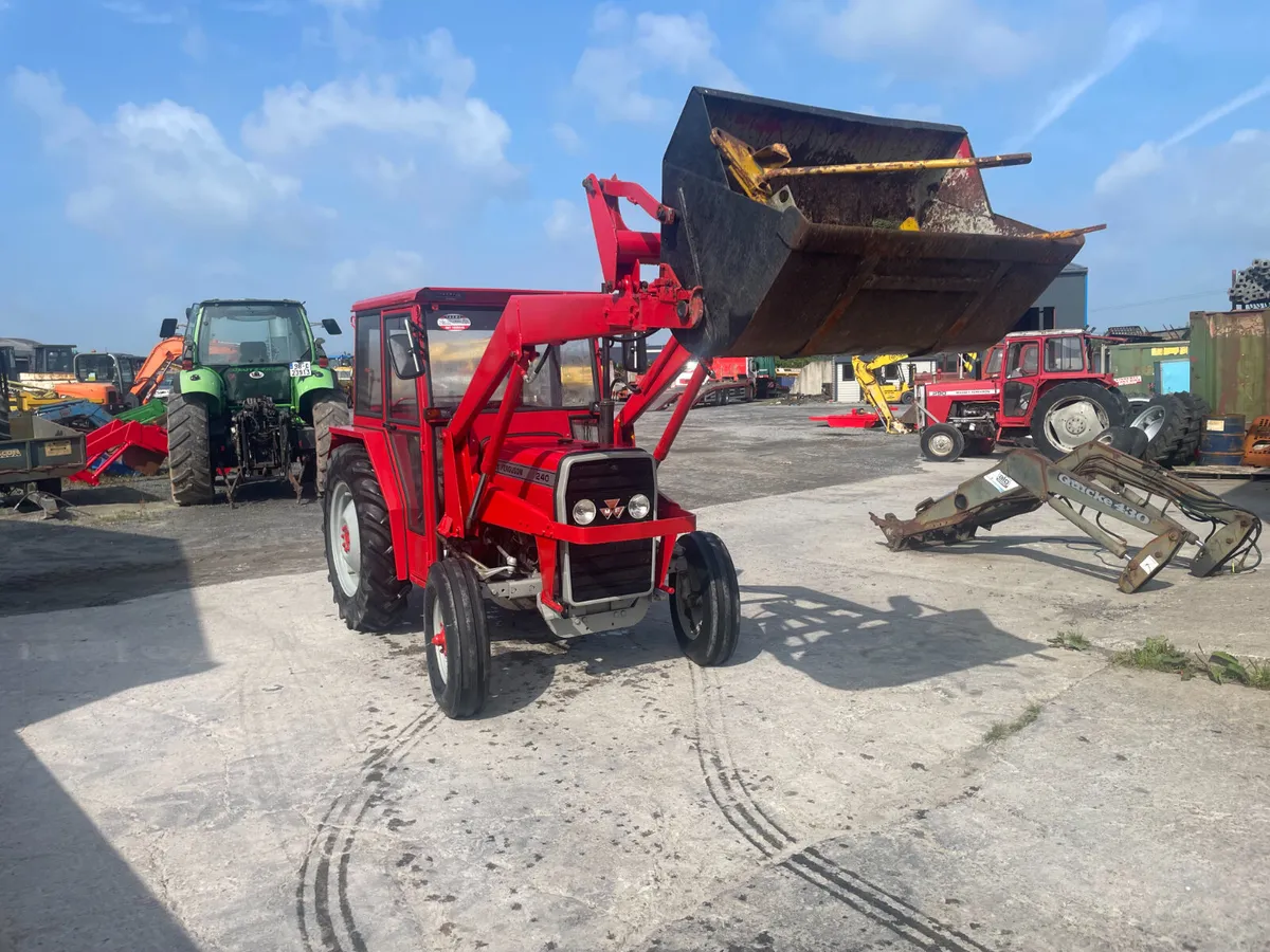 Massey Ferguson 240 - Image 2