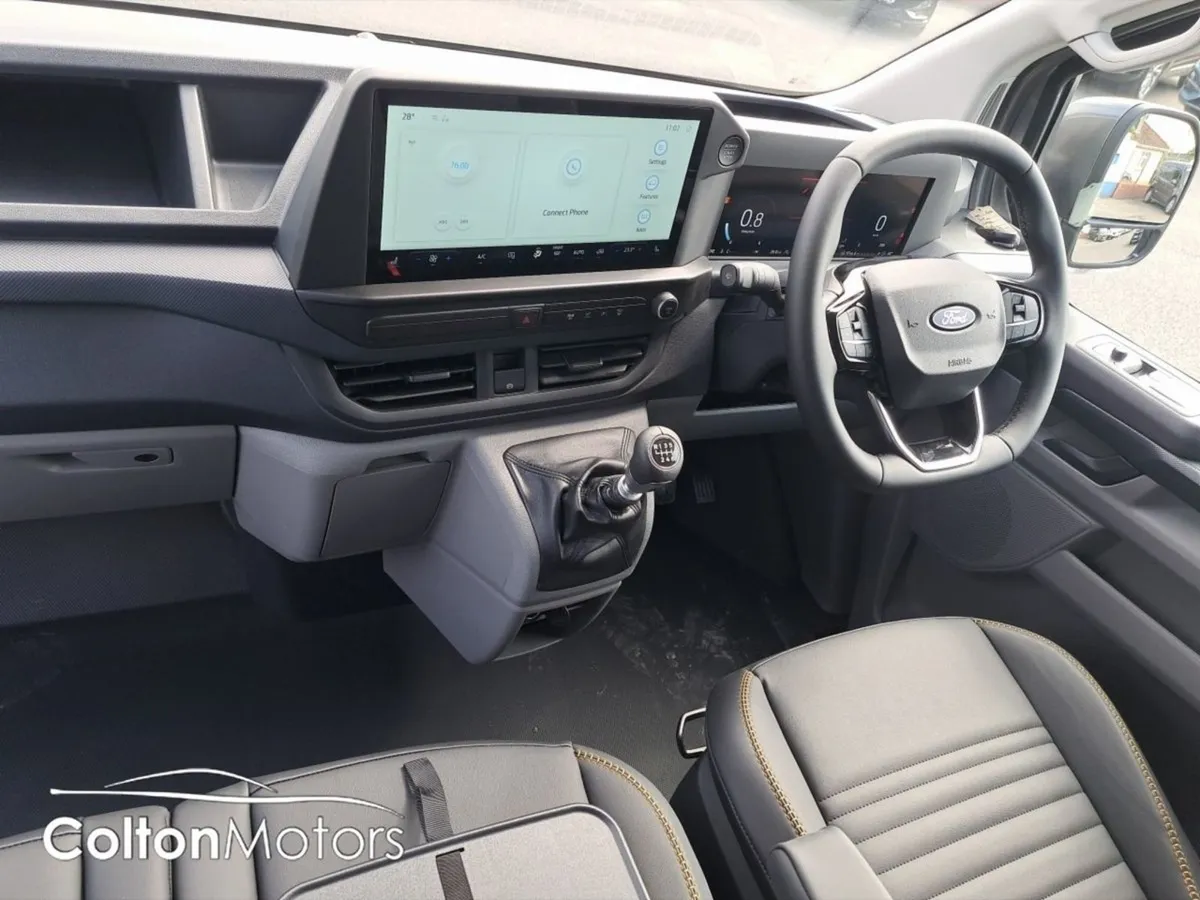 Ford Transit Custom Trail 150BHP Retractable Towb - Image 3