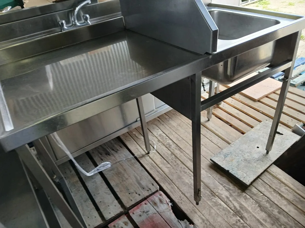 Stainless steel commrrcial sink unit drlivrted - Image 1
