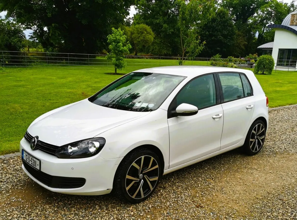 Volkswagen Golf 2012 - Image 2