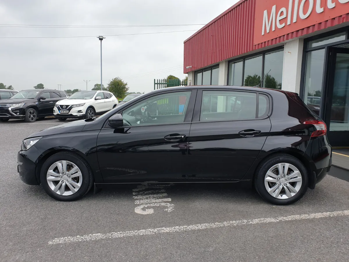 Peugeot 308 1.2 PETROL - Image 3