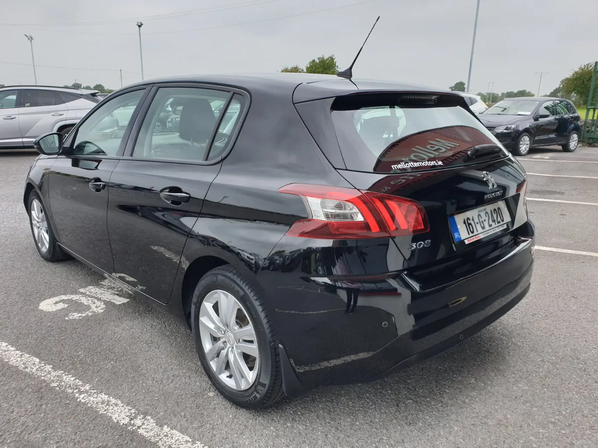 Peugeot 308 1.2 PETROL - Image 4
