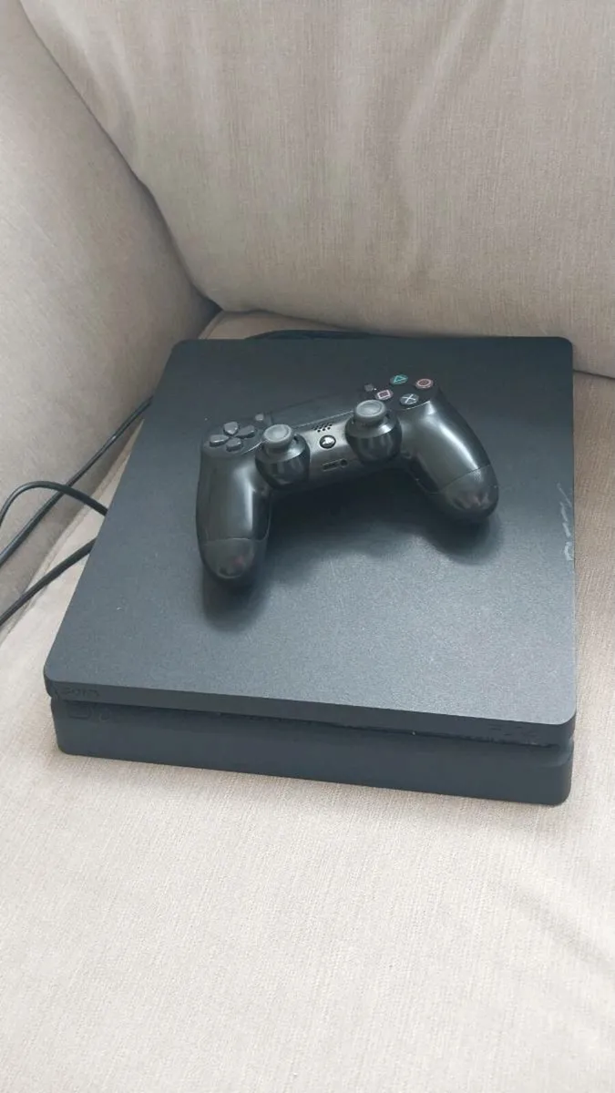 PS4 860gb slim - Image 4