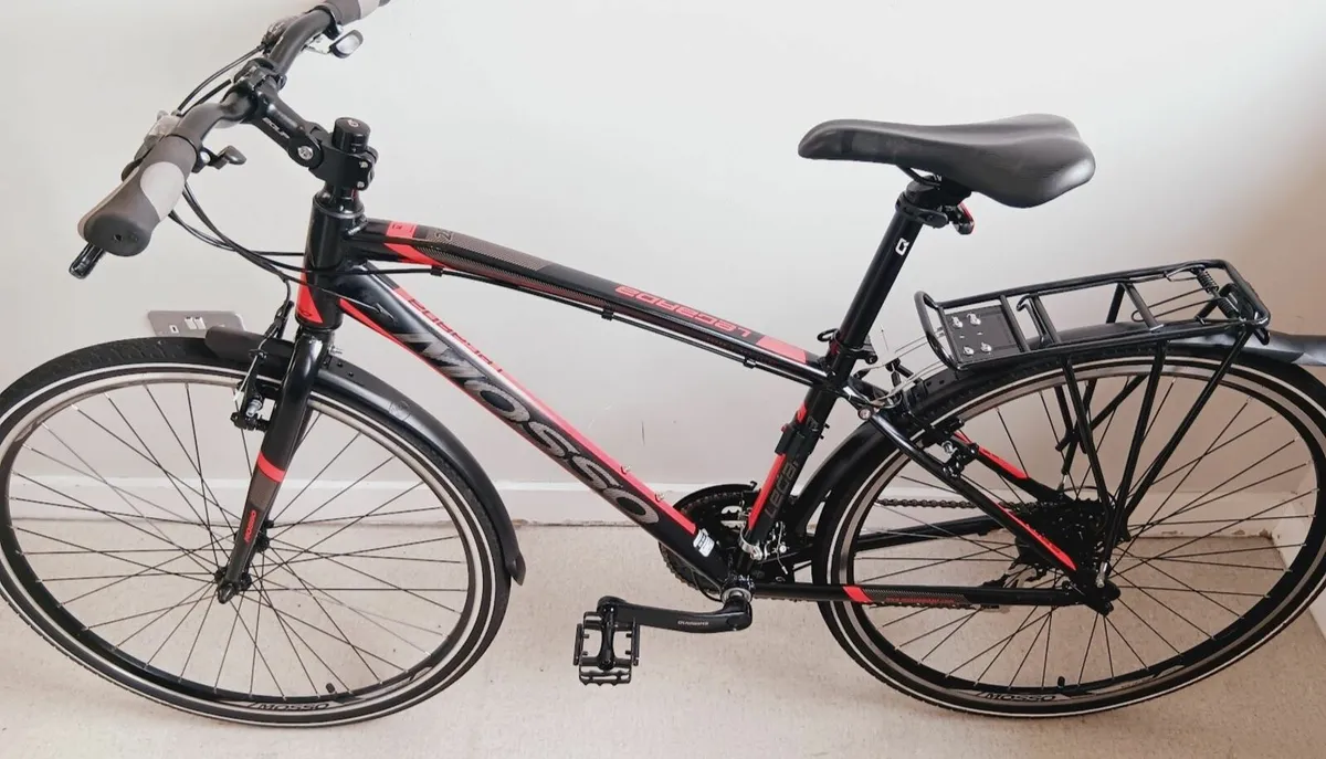 Mens Lightweight hybrid bike brand new + lock - Image 1