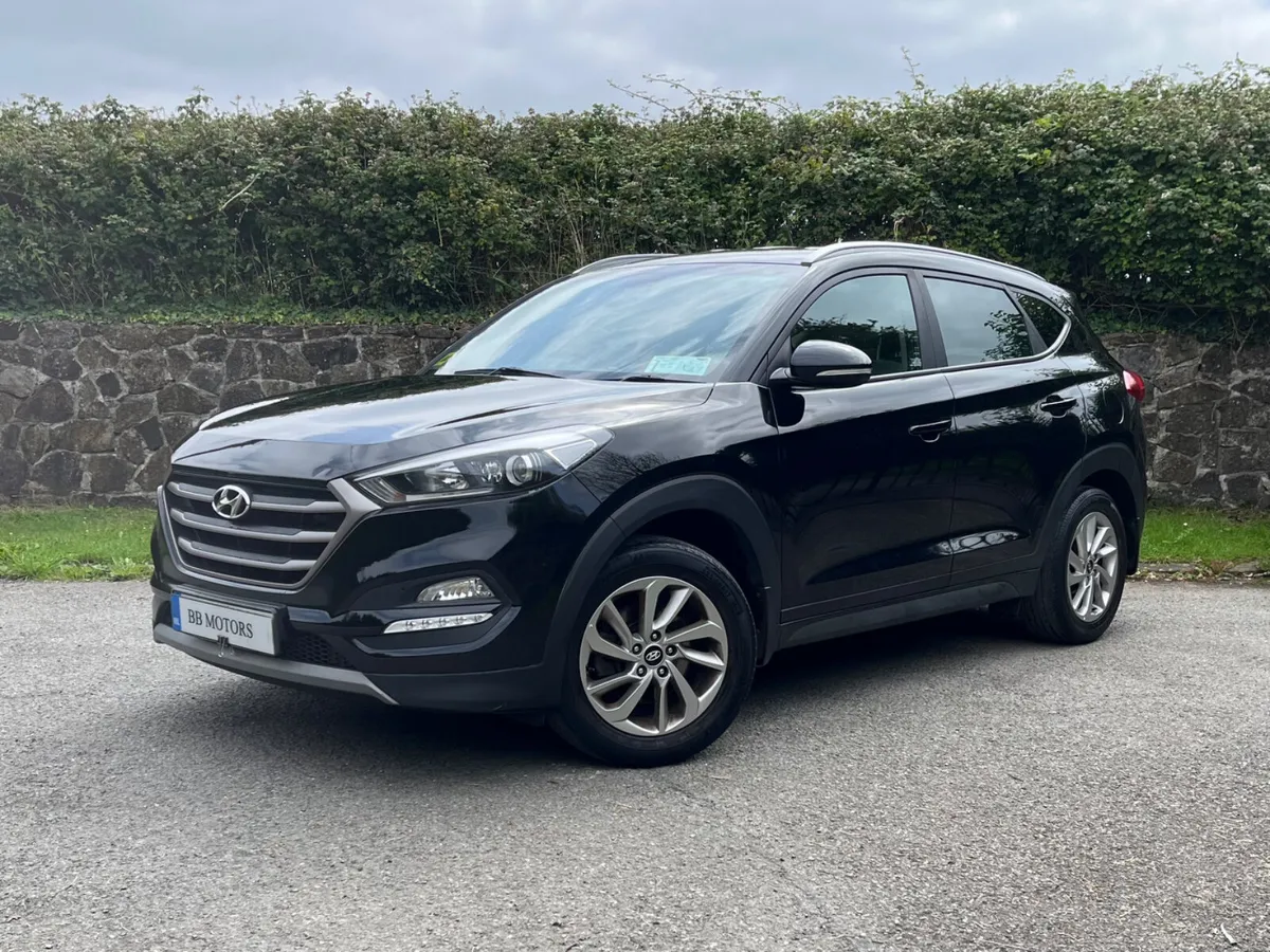 Hyundai Tucson 1.7 D Executive - Image 3