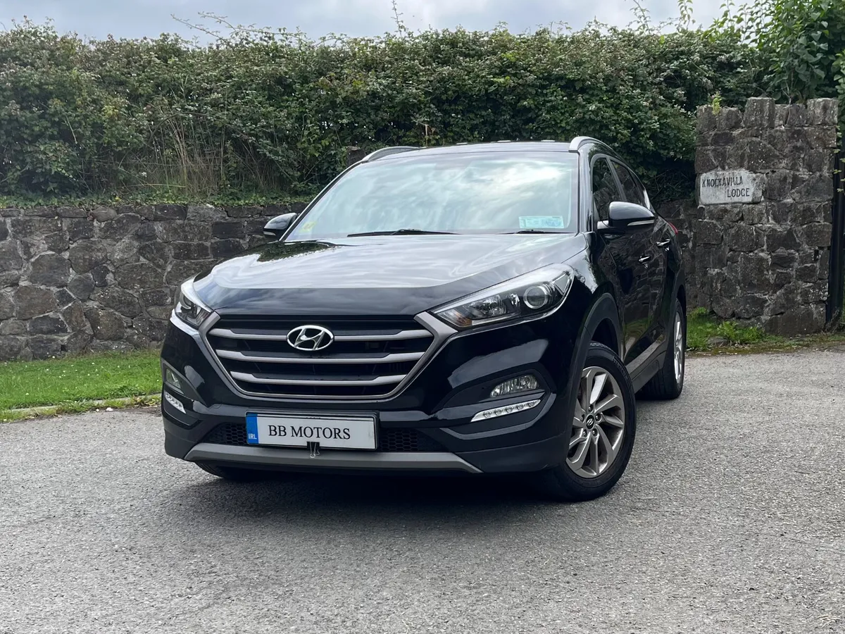 Hyundai Tucson 1.7 D Executive - Image 2