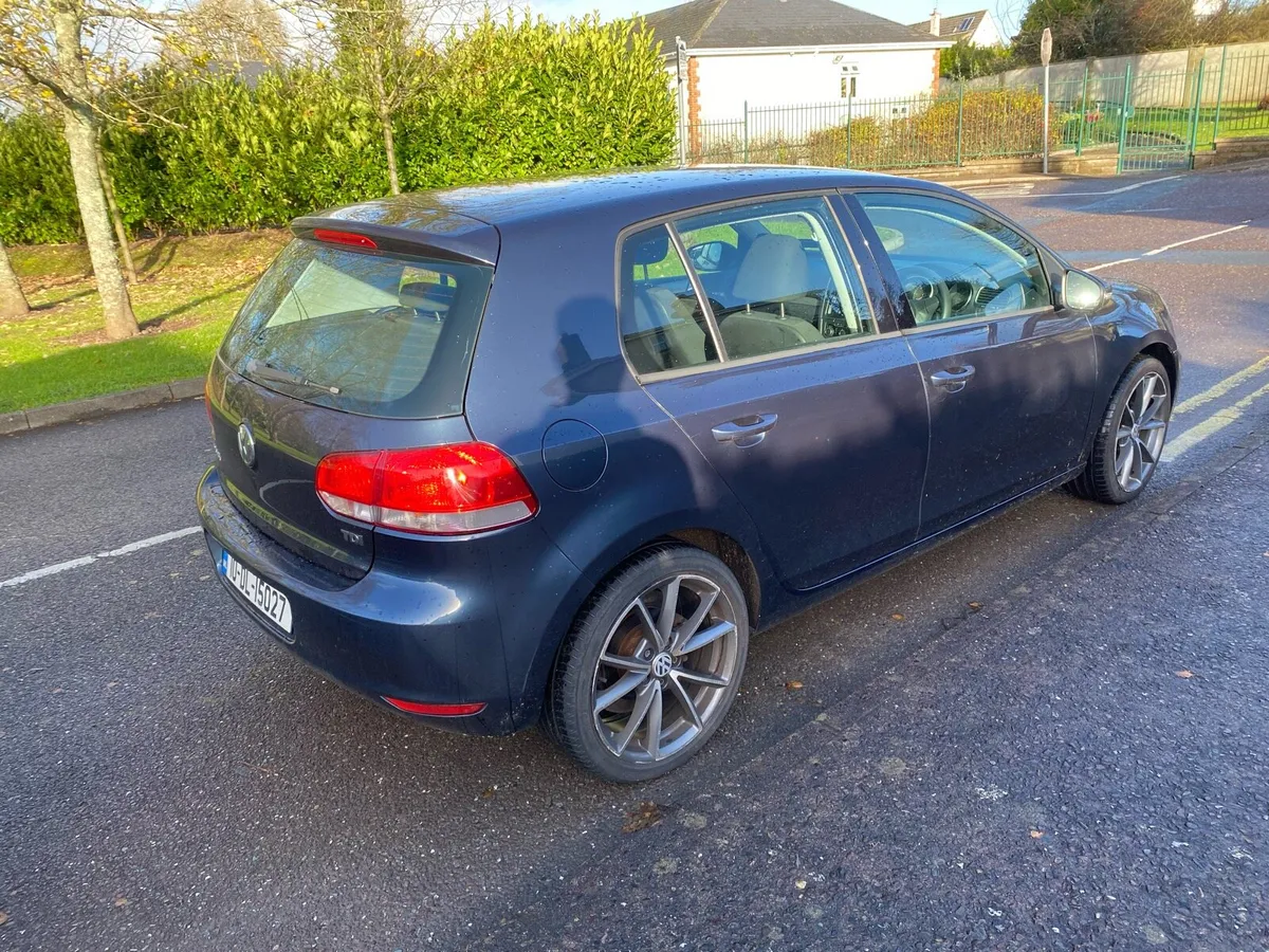 2010 Volkswagen Golf 1.6 TDI - Image 3