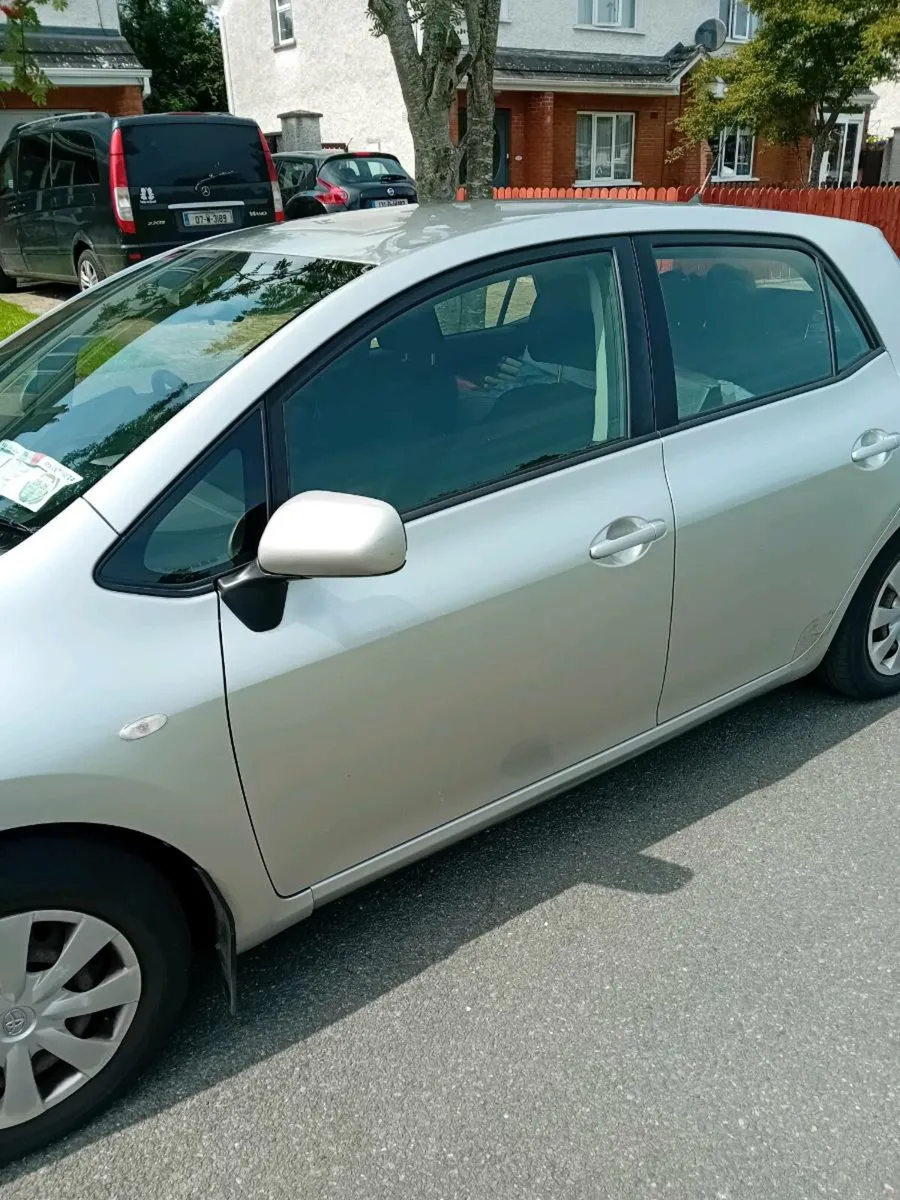 O7 Toyota Auris 1.4 petrol NOW SOLD - Image 3