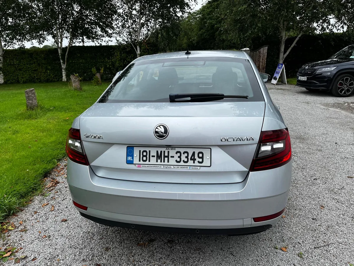 Skoda Octavia Style Model 1.6TDI - Image 3