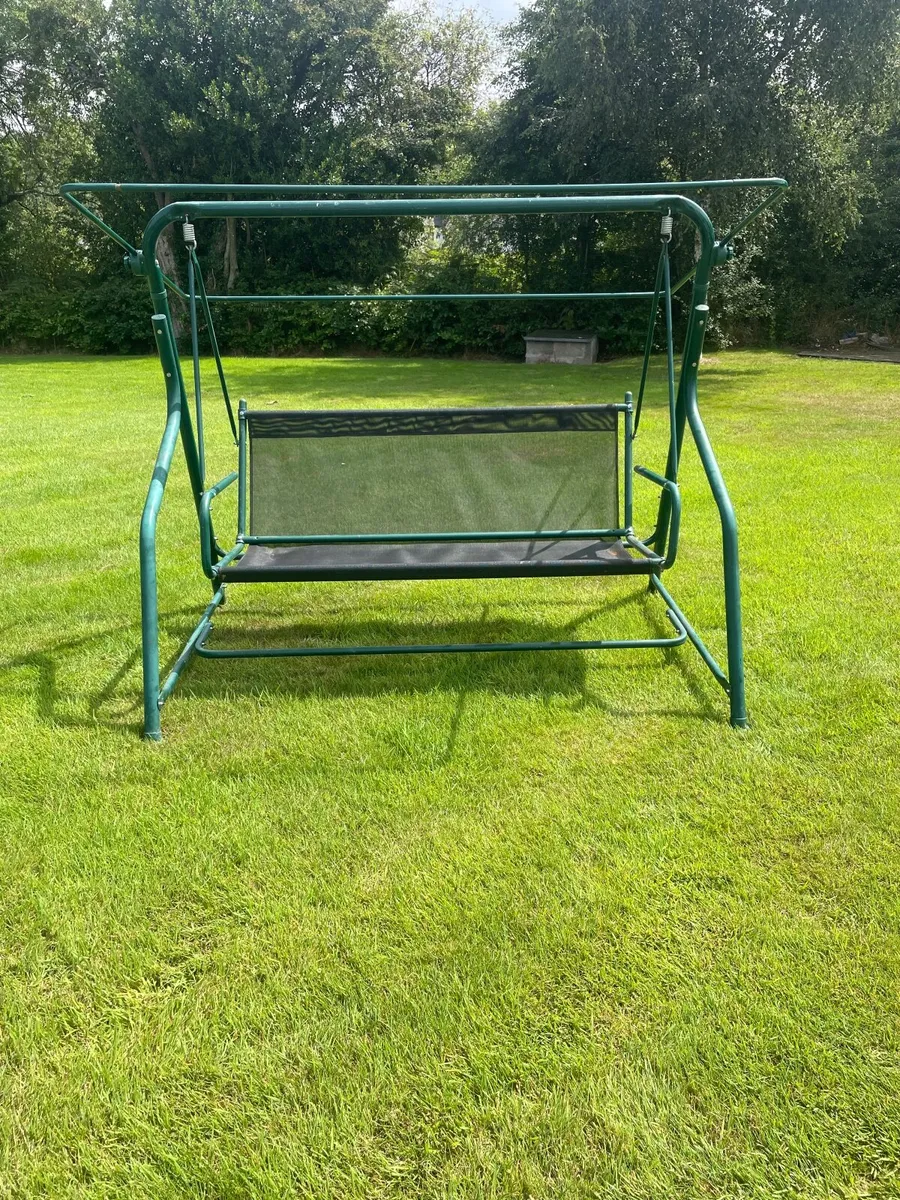 Swinging Garden Chair - Image 1