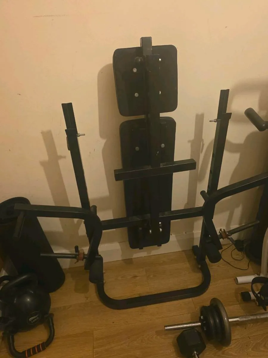 BENCH WITH 20KG WEIGHT & BAR - Image 2