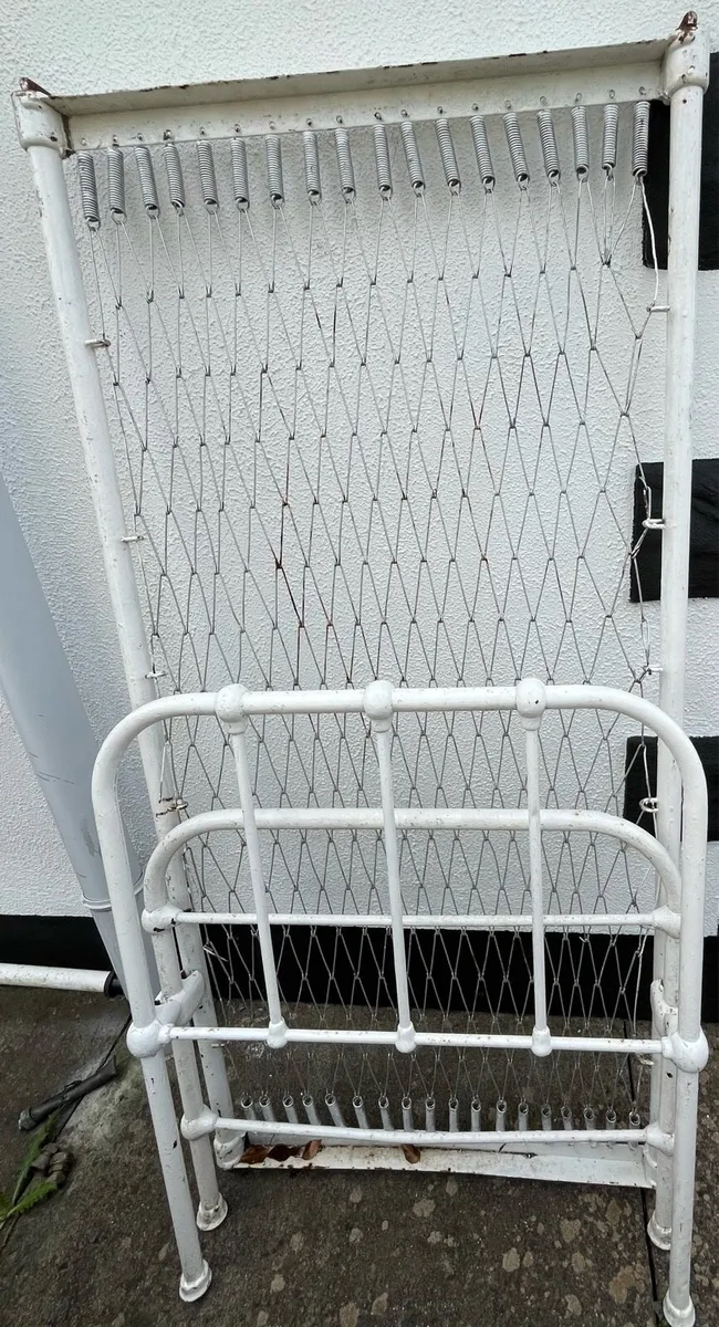 Wrought Iron single bed frames - Image 1