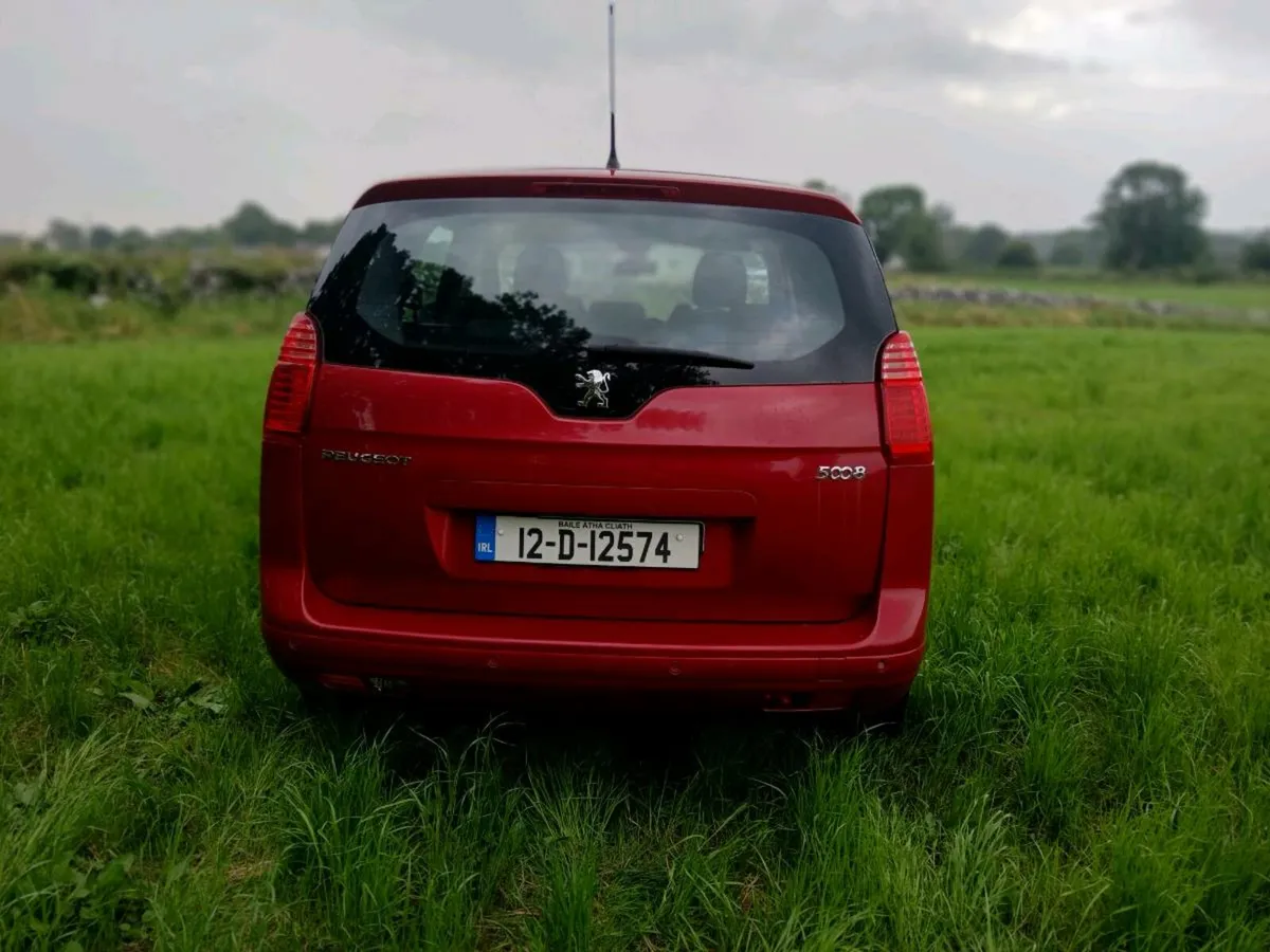 PEUGEOT 5008 SEVEN SEAT - Image 4