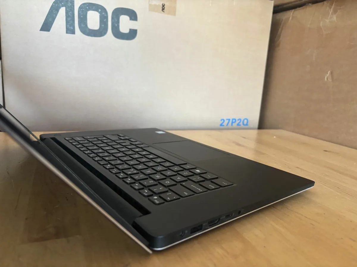 Dell Precision 5530 Workstations-32Gb-i7-1TB SSD - Image 4