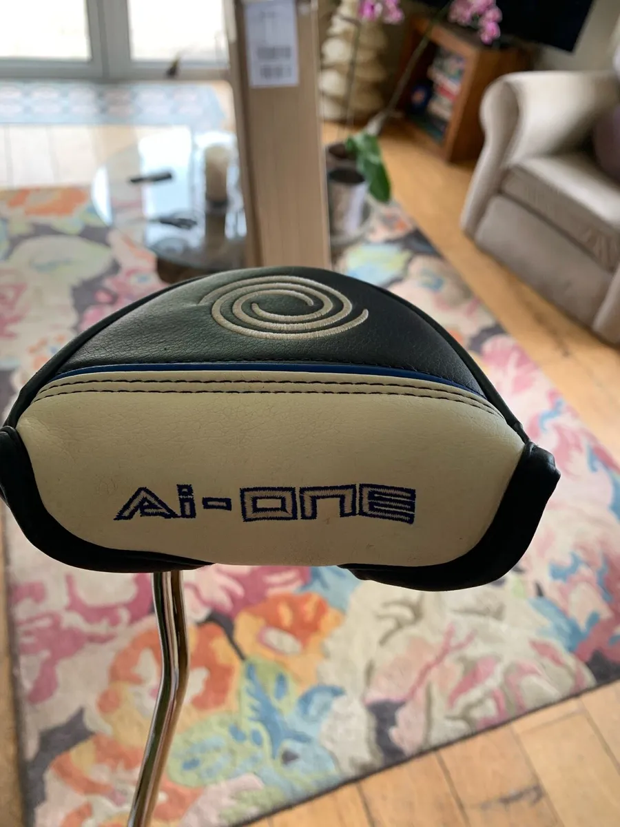 Odyssey ai one putter - Image 4