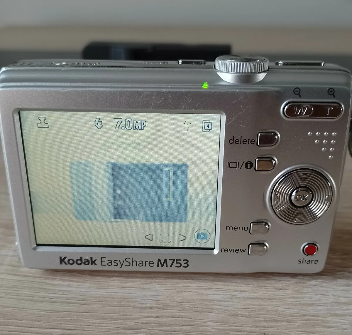 Kodak Easyshare M753 - Image 2