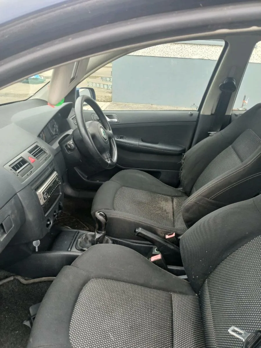 Skoda Fabia 08 1.2L - Image 3