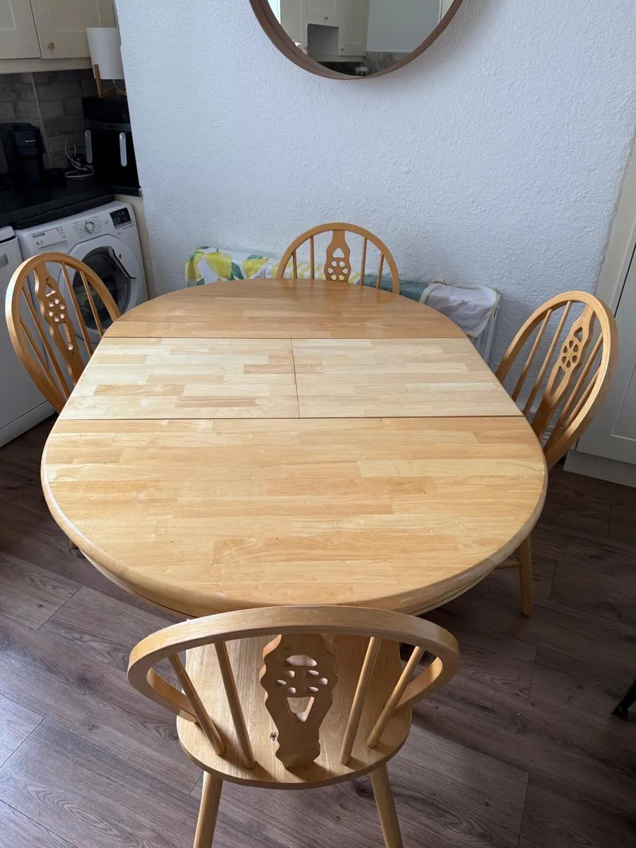 Mid-century kitchen table and 6 dining chairs - Image 3