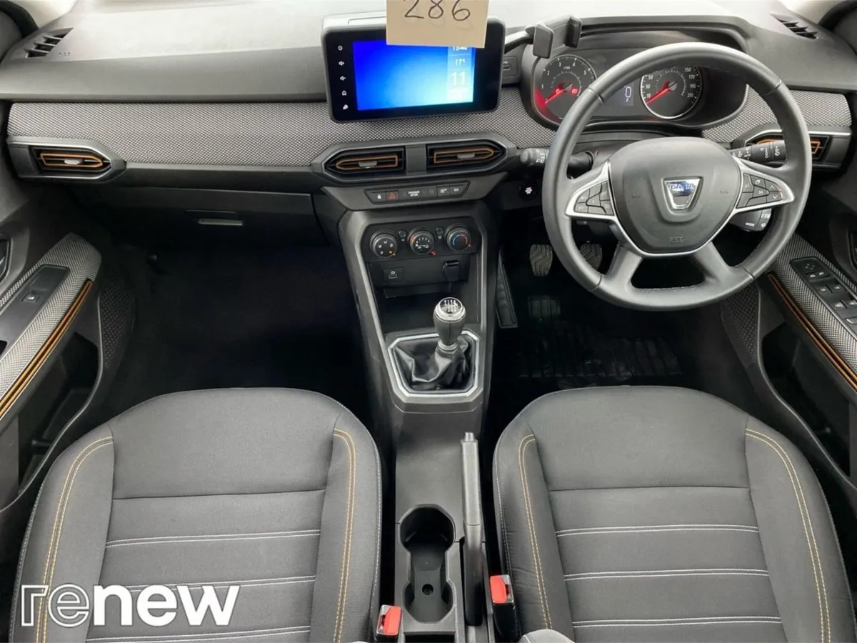 Dacia Sandero Stepway TCe 90 Stepway Comfort - Image 2