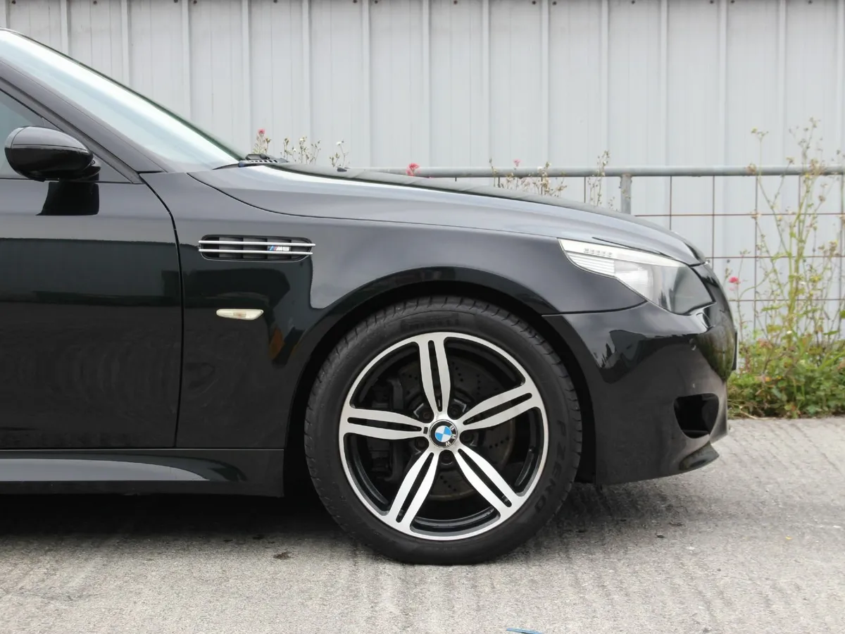 BMW M5 2007 E60 SMG - Image 3