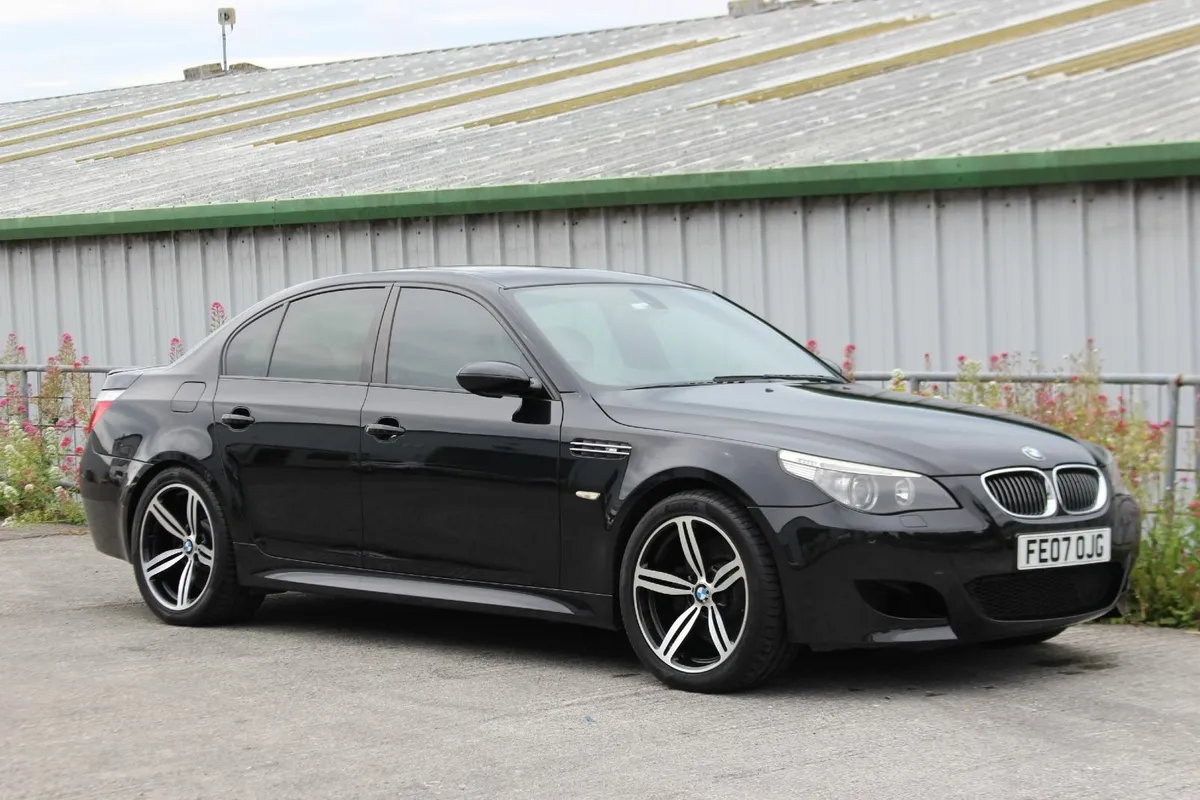 BMW M5 2007 E60 SMG - Image 1
