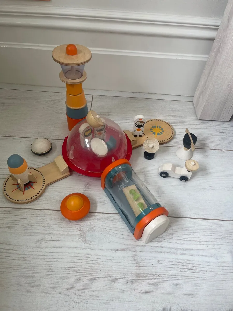 Kids rocket space toy - Image 1
